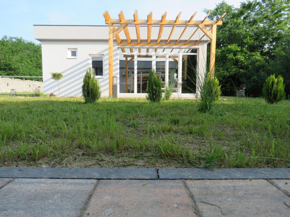 Prenociste Panorama Apartman Szabadka Kültér fotó