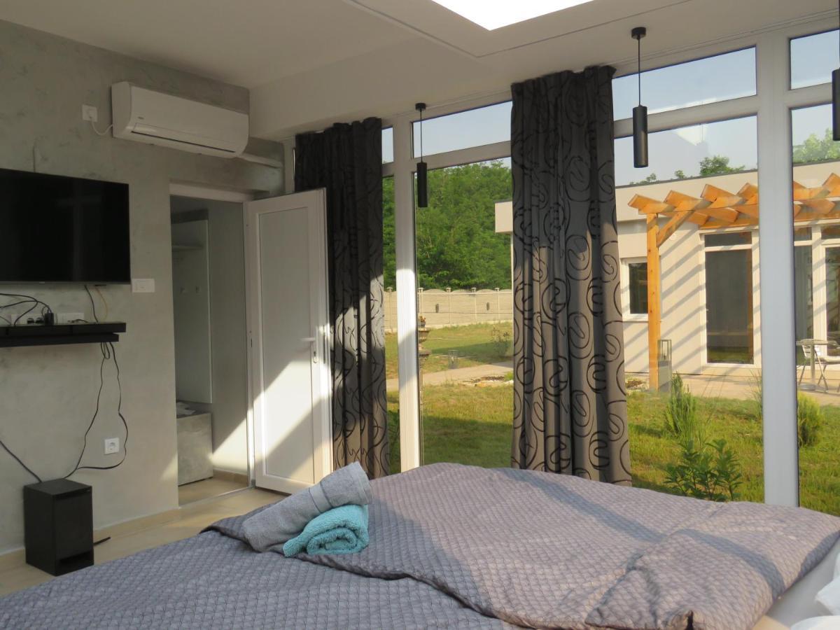 Prenociste Panorama Apartman Szabadka Kültér fotó