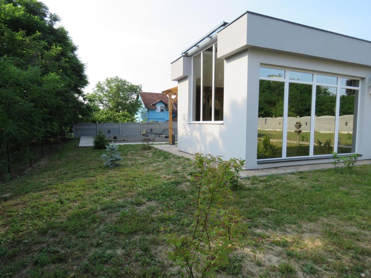Prenociste Panorama Apartman Szabadka Kültér fotó